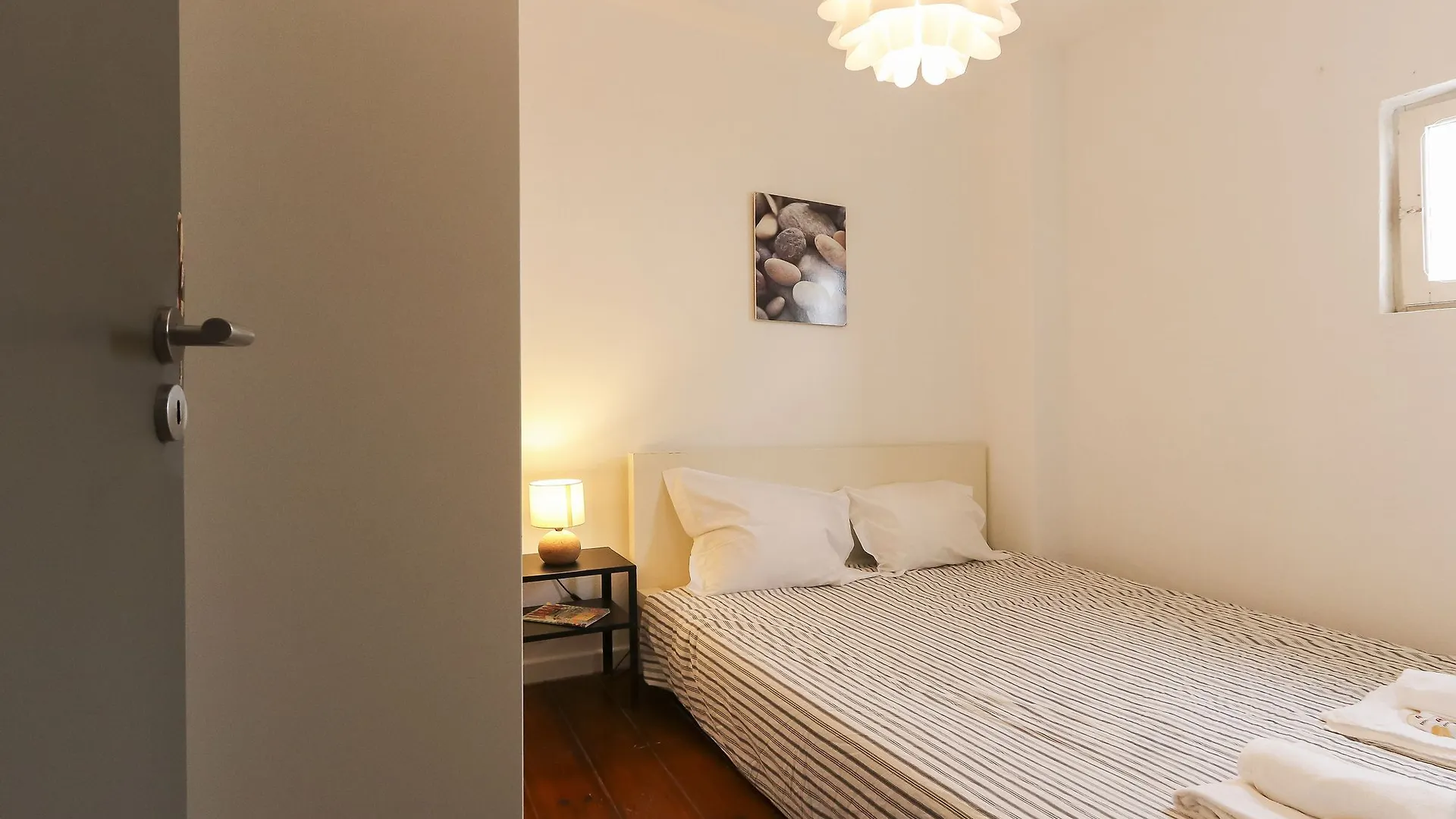 Apartment Combro Classic By Homing Lisbon Portugal