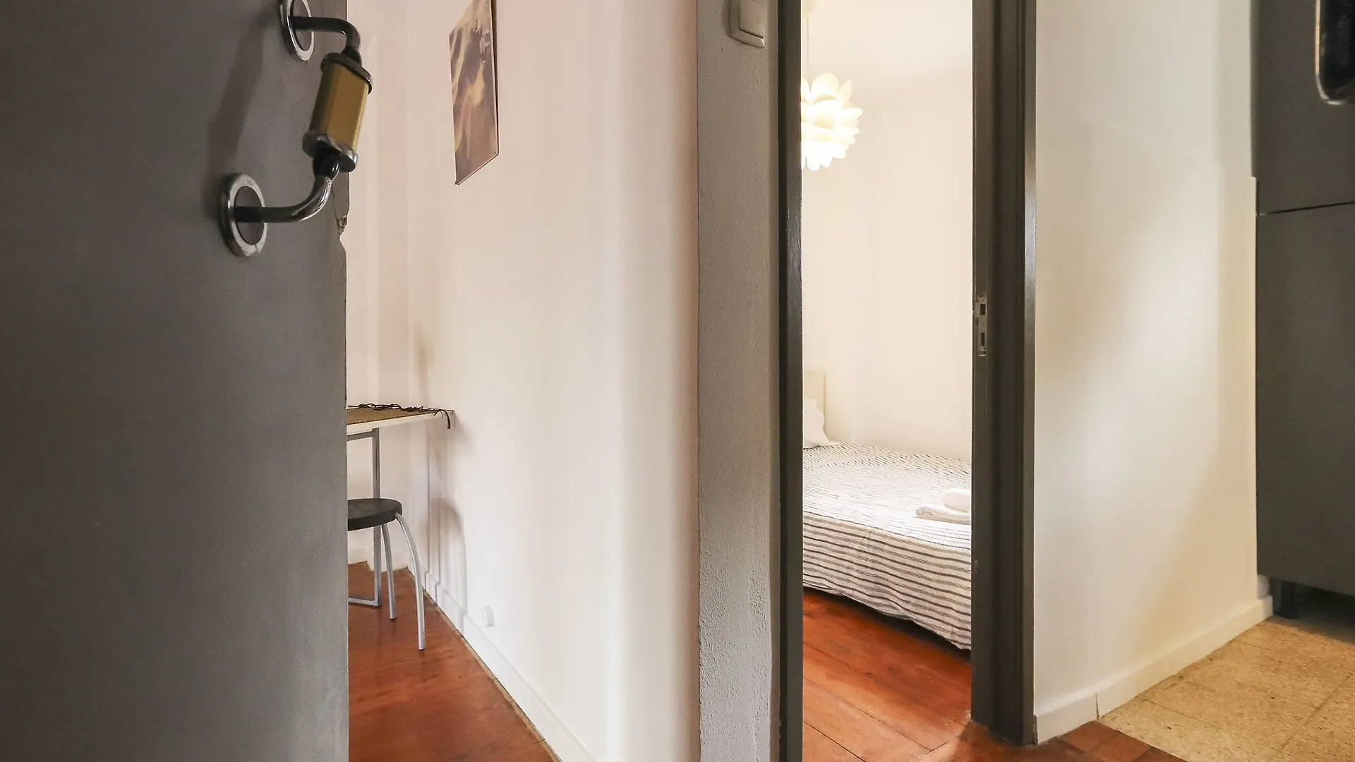 Combro Classic By Homing Lisbon Apartment